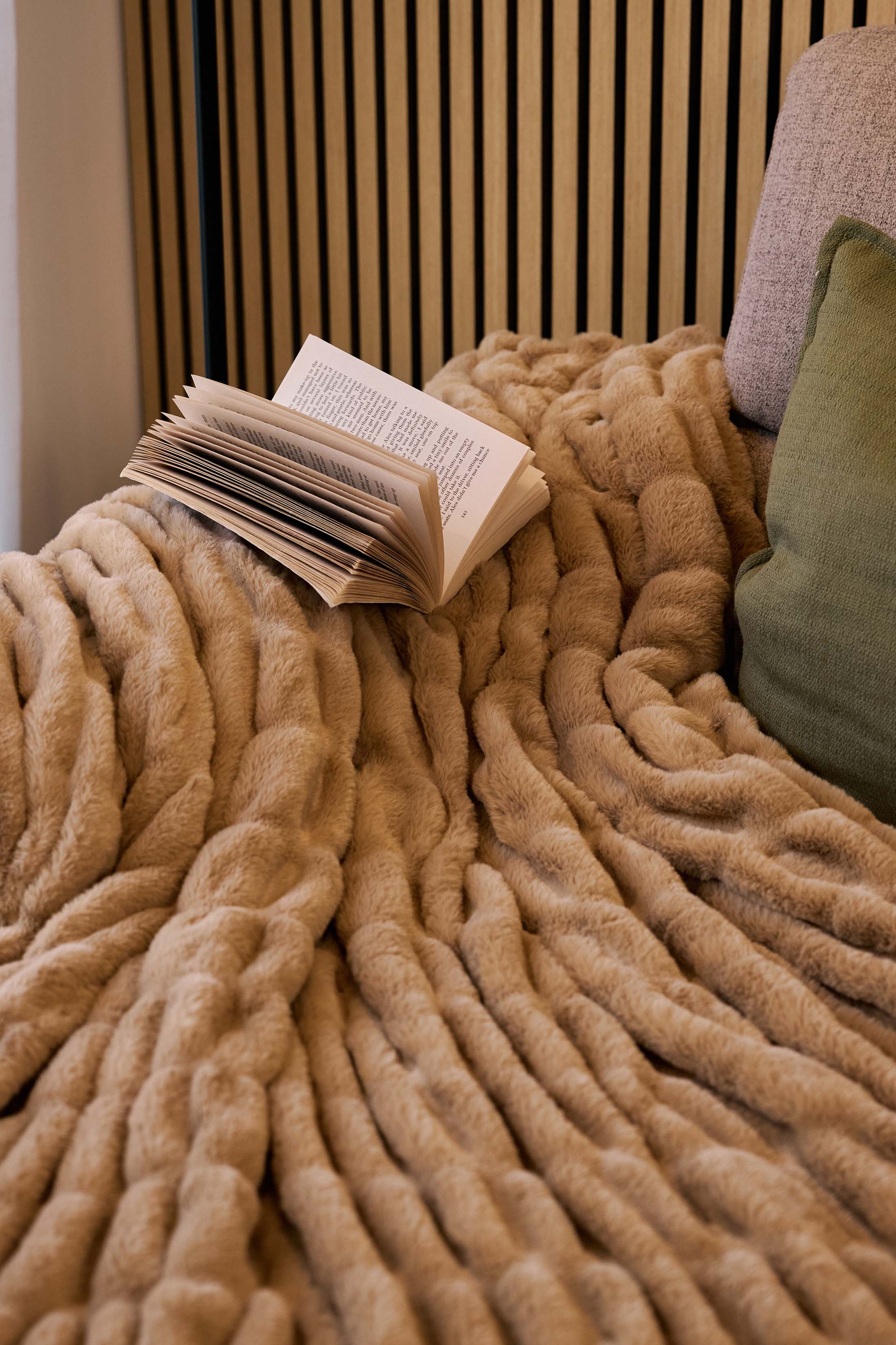 Caramel Hug Blanket