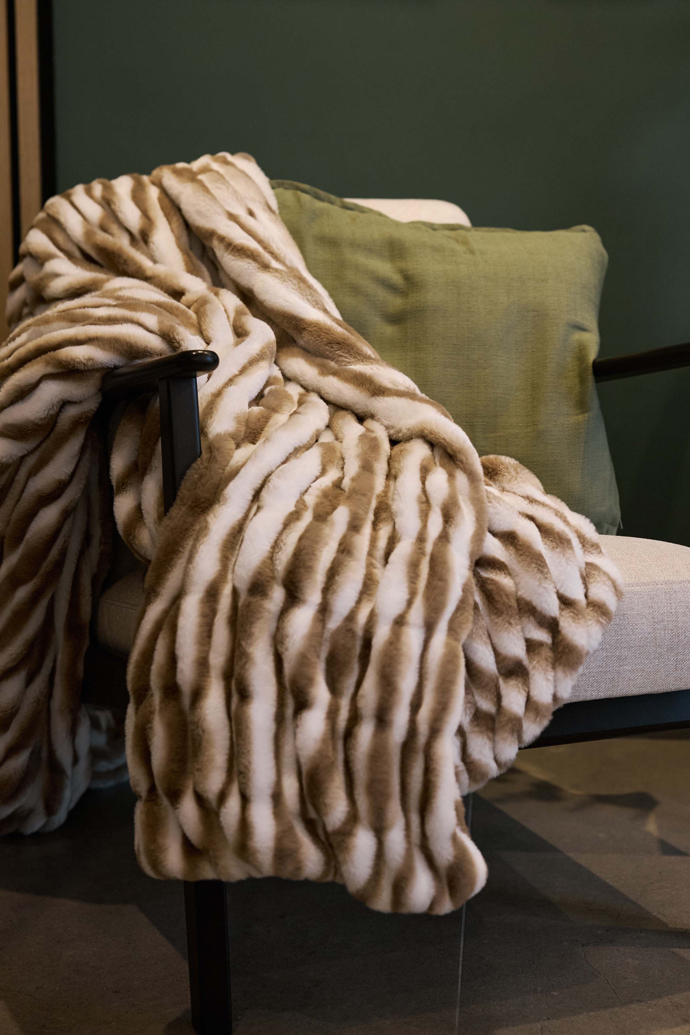 Vanilla Twirl Blanket